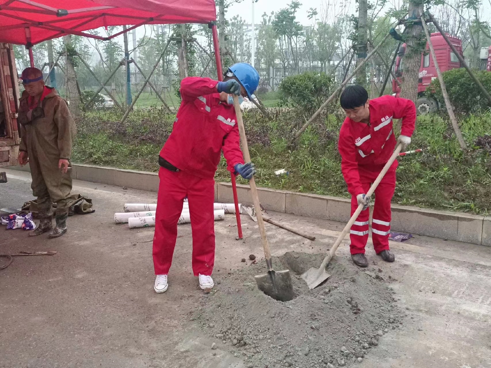 富平管道疏通哪家好】及时进行市政管道清淤