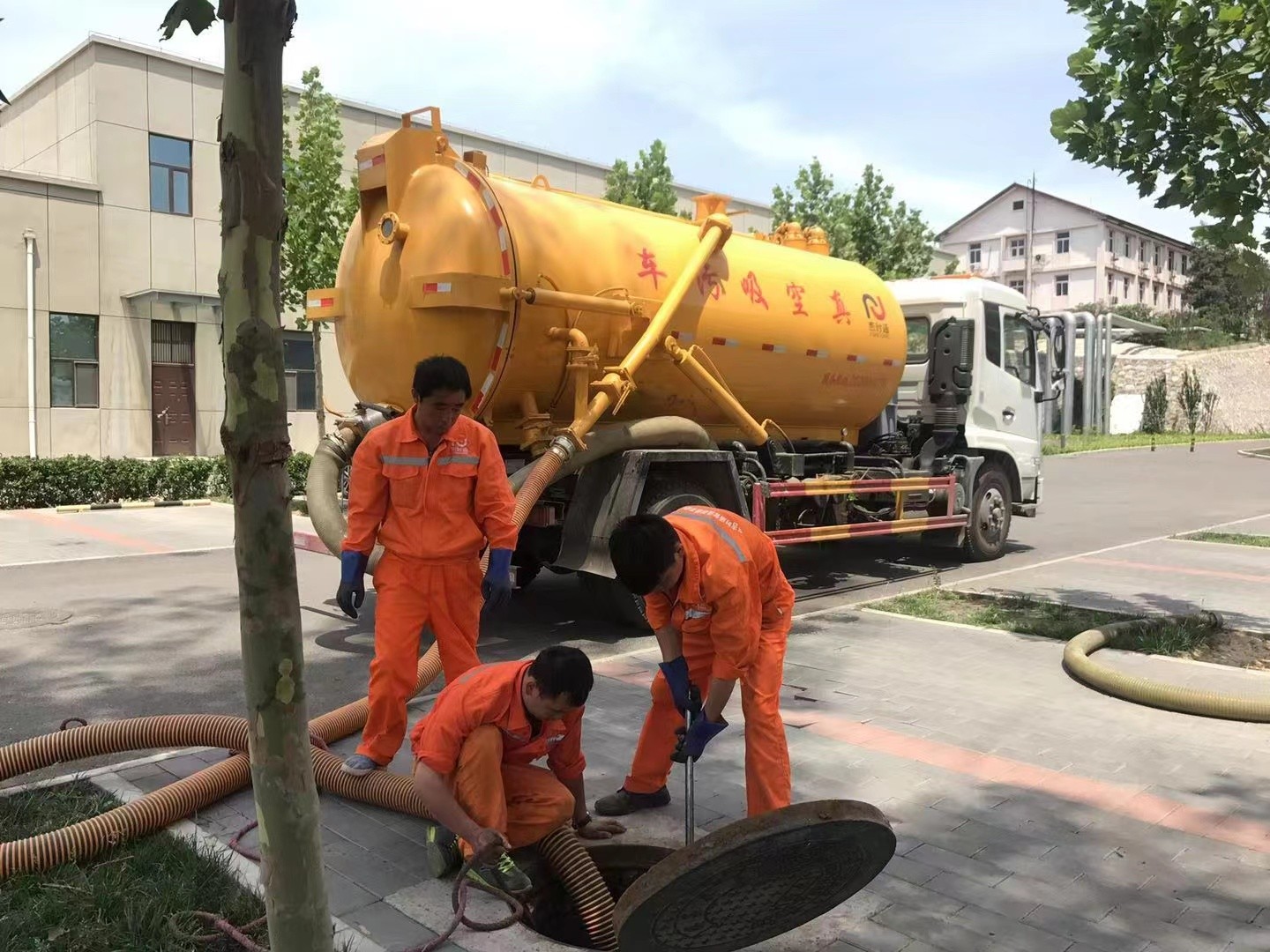 富平化粪池清理与5-8吨吸粪车施工效率分析
